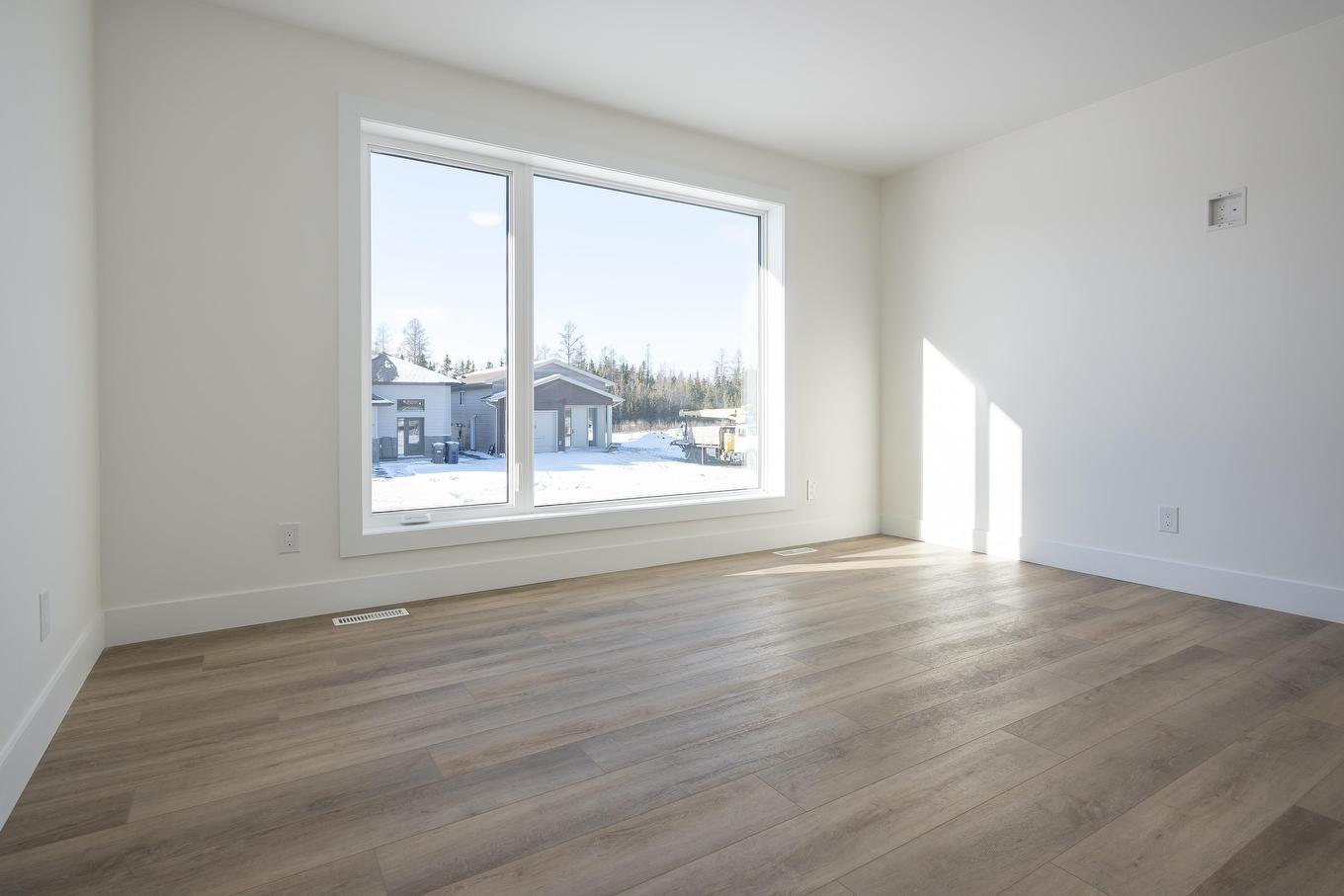 202 Bruin Crescent, Thunder Bay, ON - Indoor Photo Showing Other Room