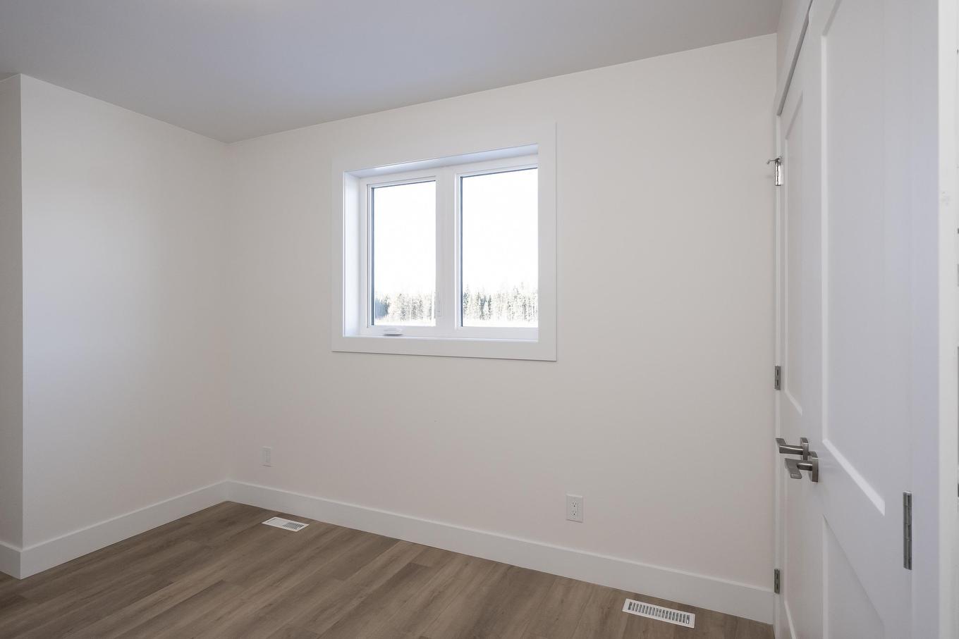 202 Bruin Crescent, Thunder Bay, ON - Indoor Photo Showing Other Room