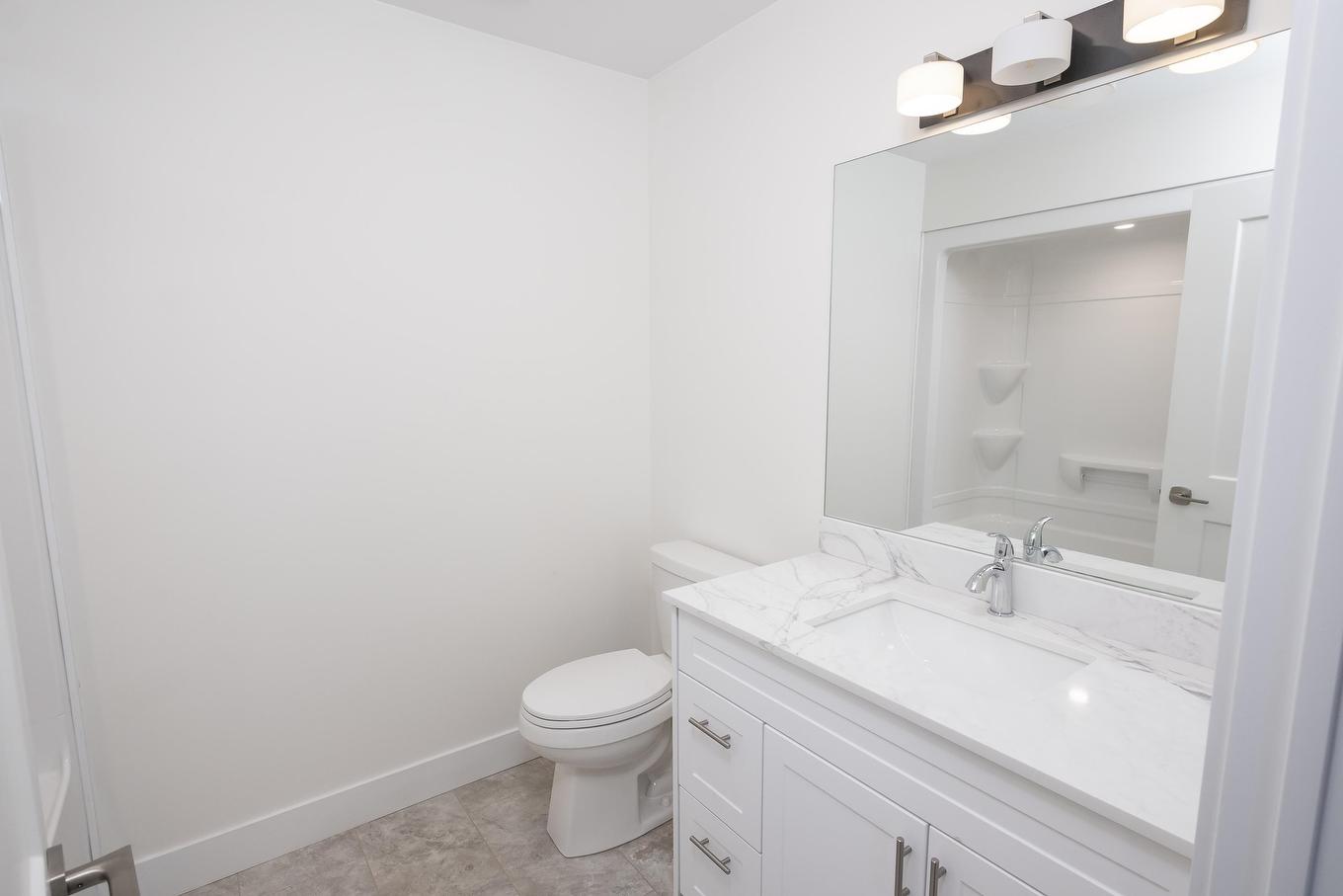 202 Bruin Crescent, Thunder Bay, ON - Indoor Photo Showing Bathroom