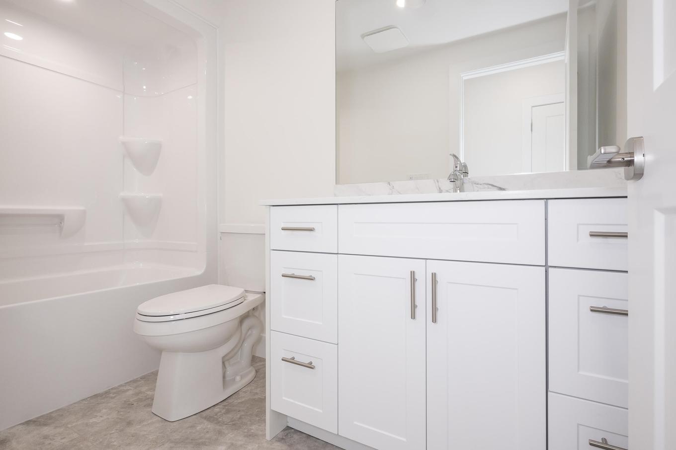 202 Bruin Crescent, Thunder Bay, ON - Indoor Photo Showing Bathroom