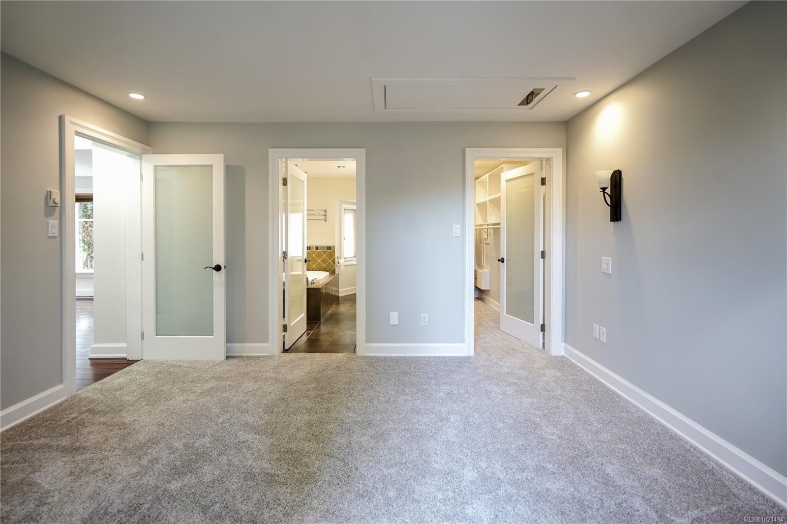 2617 Doncaster Dr, Victoria, BC