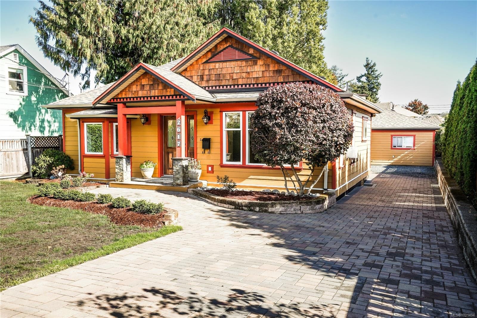 2617 Doncaster Dr, Victoria, BC