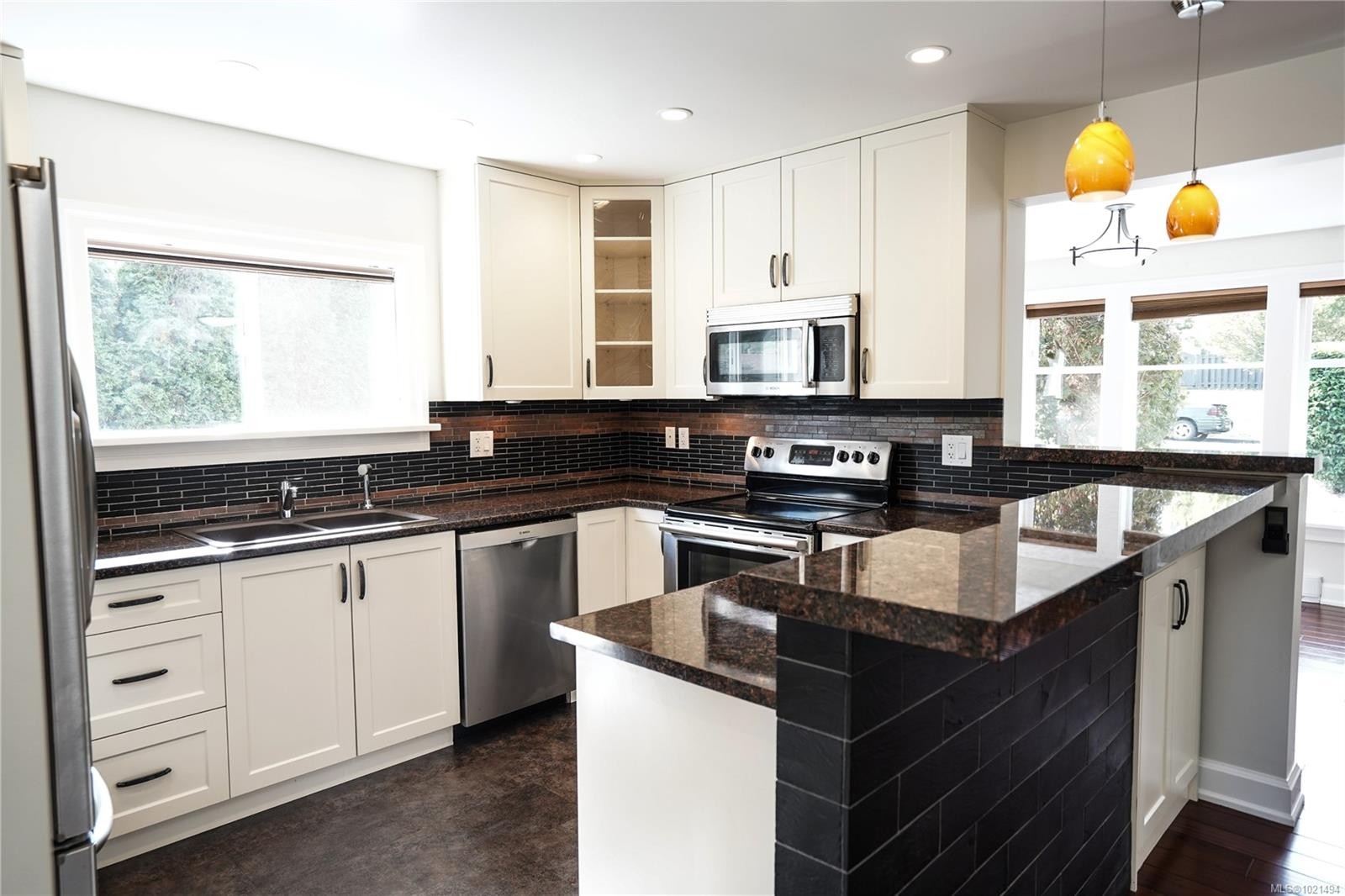 2617 Doncaster Dr, Victoria, BC