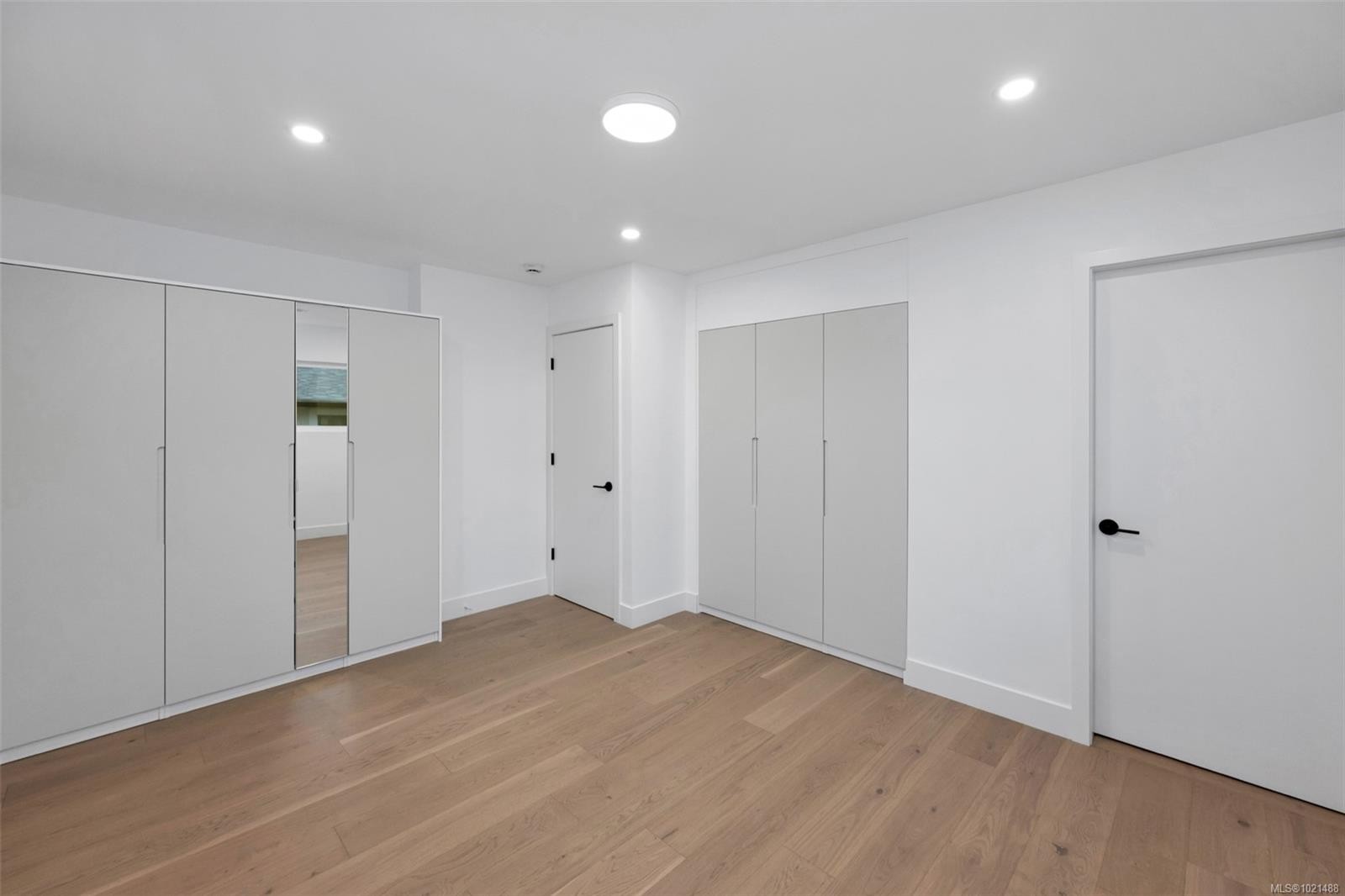 1041 Hulford St, Saanich, BC