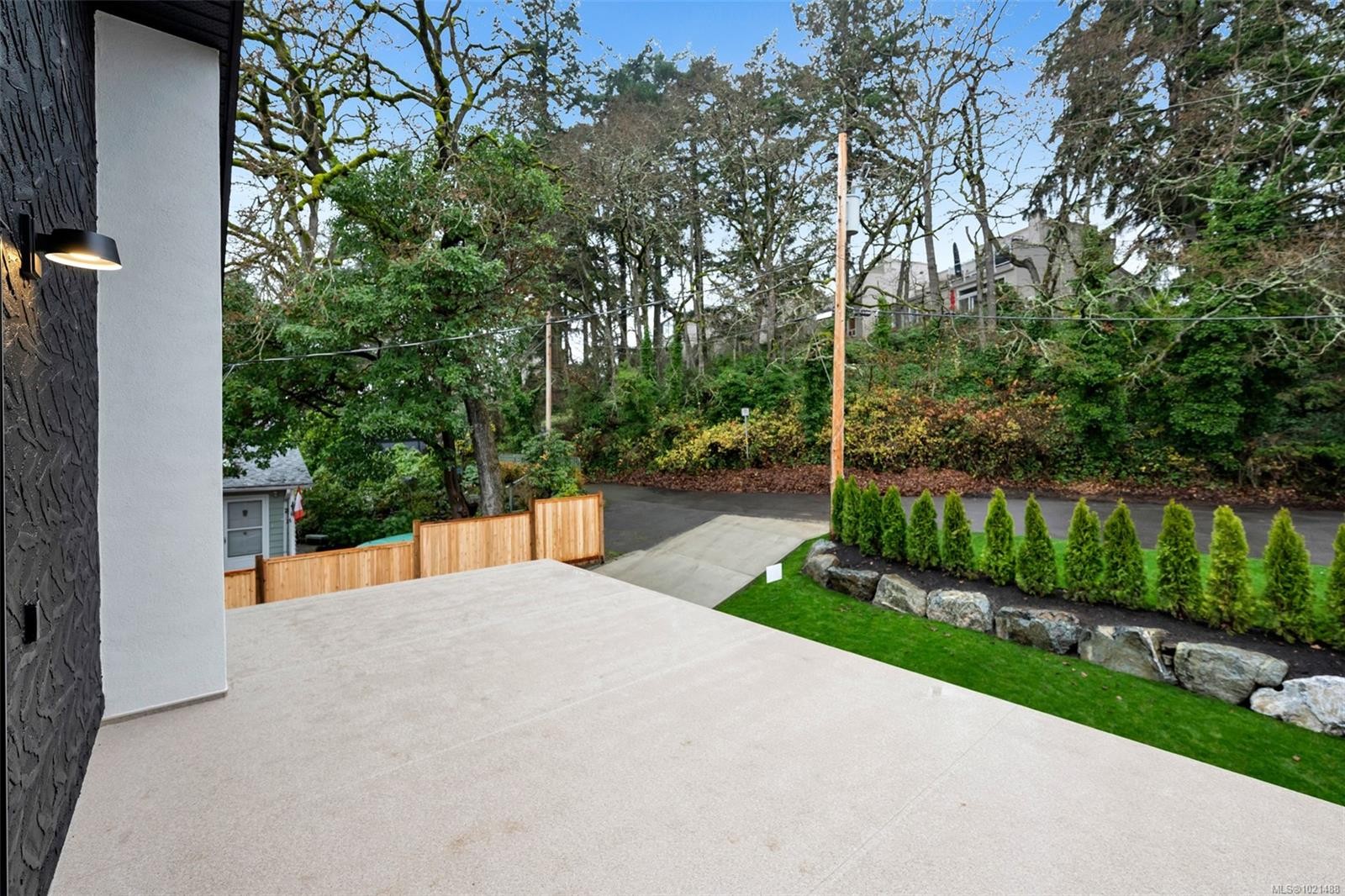 1041 Hulford St, Saanich, BC