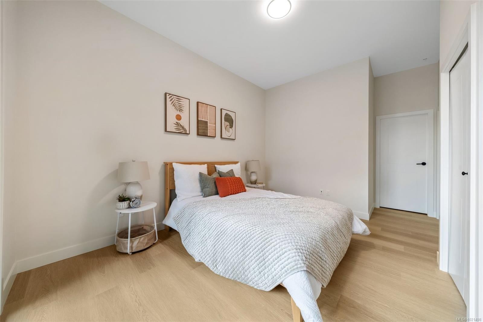 506-2770 Winster Rd, Langford, BC - Indoor Photo Showing Bedroom