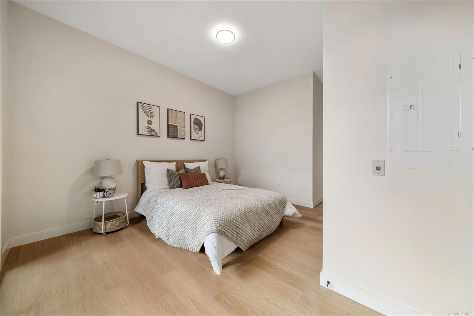 506-2770 Winster Rd, Langford, BC - Indoor Photo Showing Bedroom