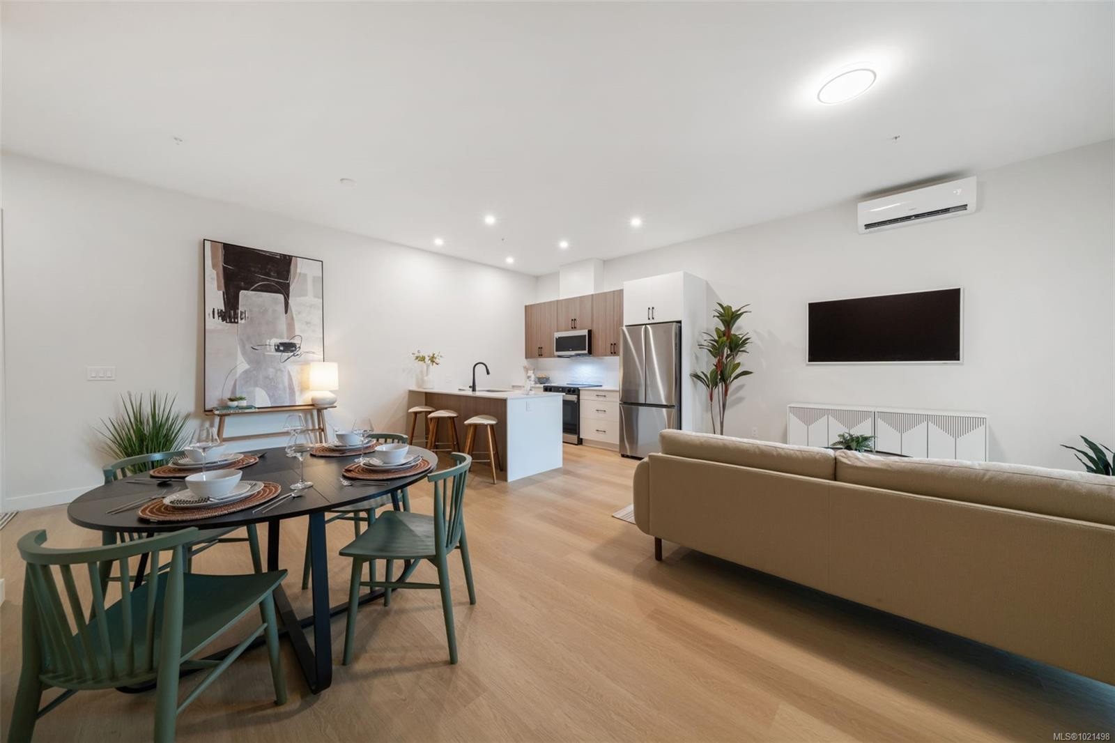 506-2770 Winster Rd, Langford, BC - Indoor