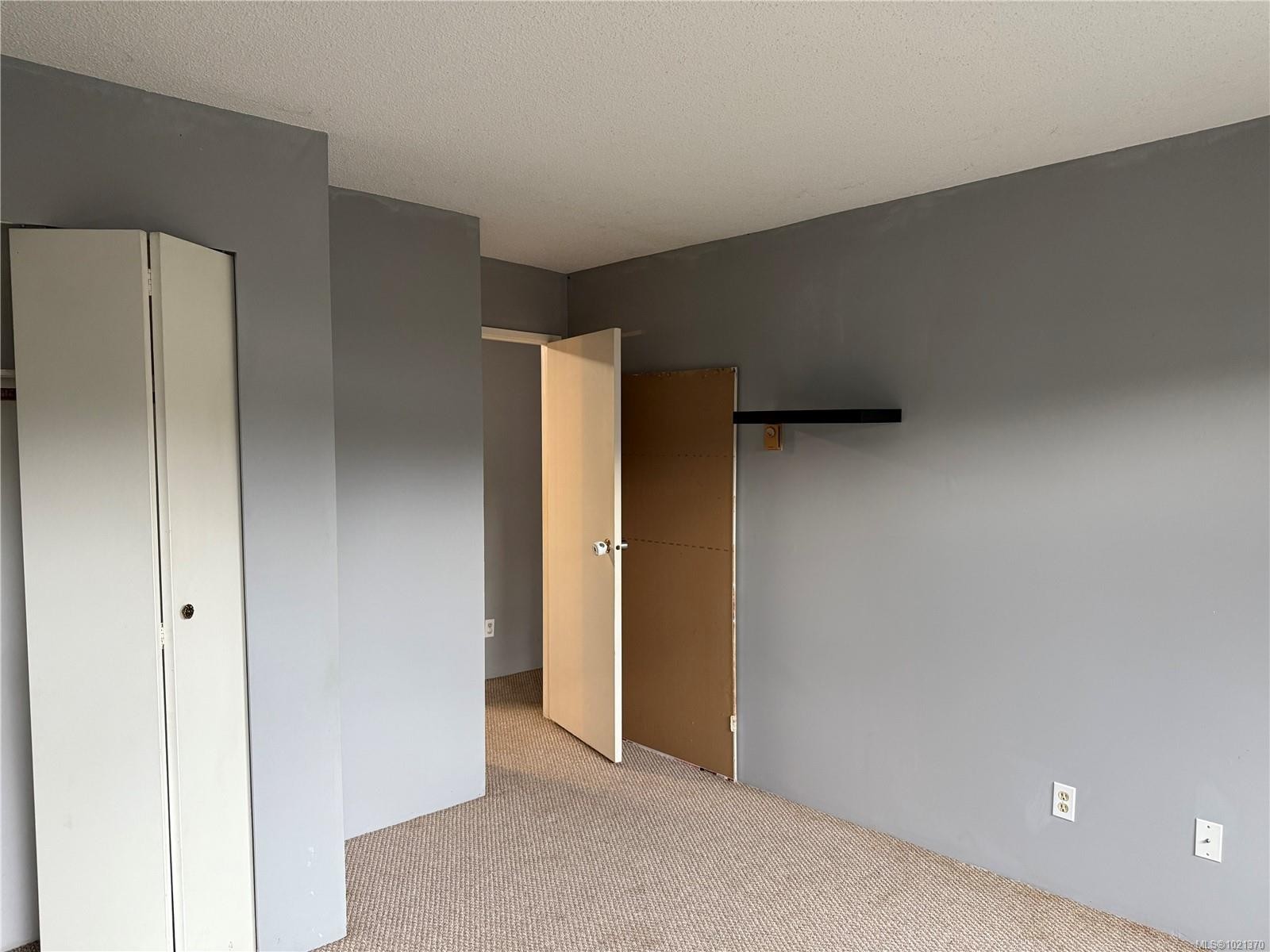 110-2815 Departure Bay Rd, Nanaimo, BC - Indoor