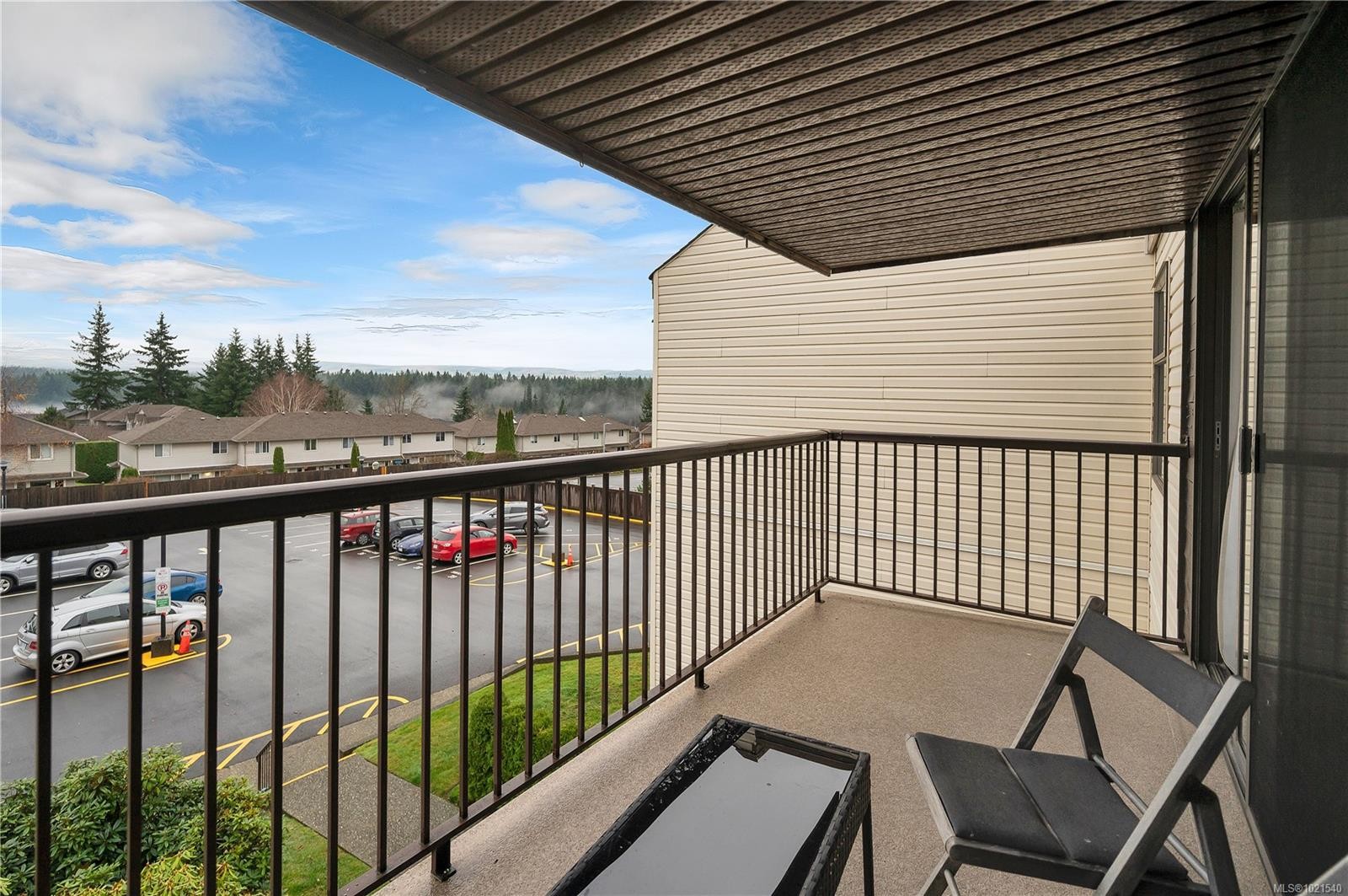 305-585 Dogwood St South, Campbell River, BC - Outdoor With Exterior
