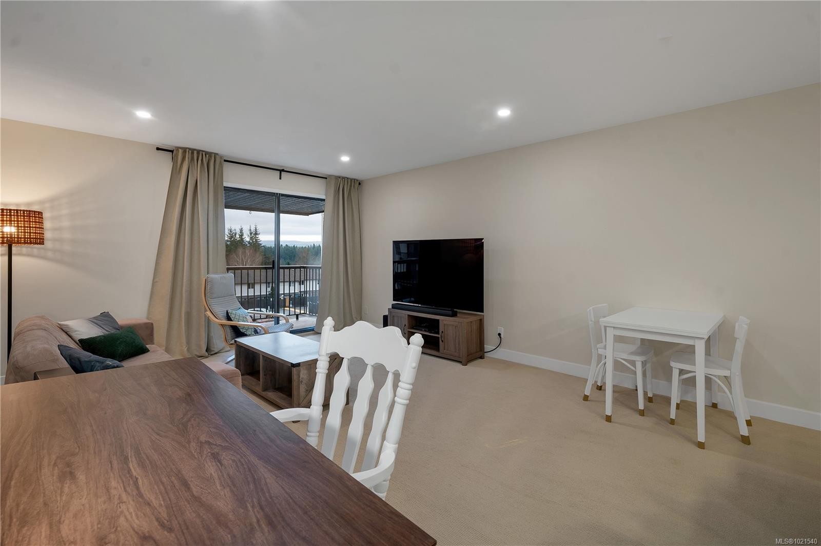 305-585 Dogwood St South, Campbell River, BC - Indoor