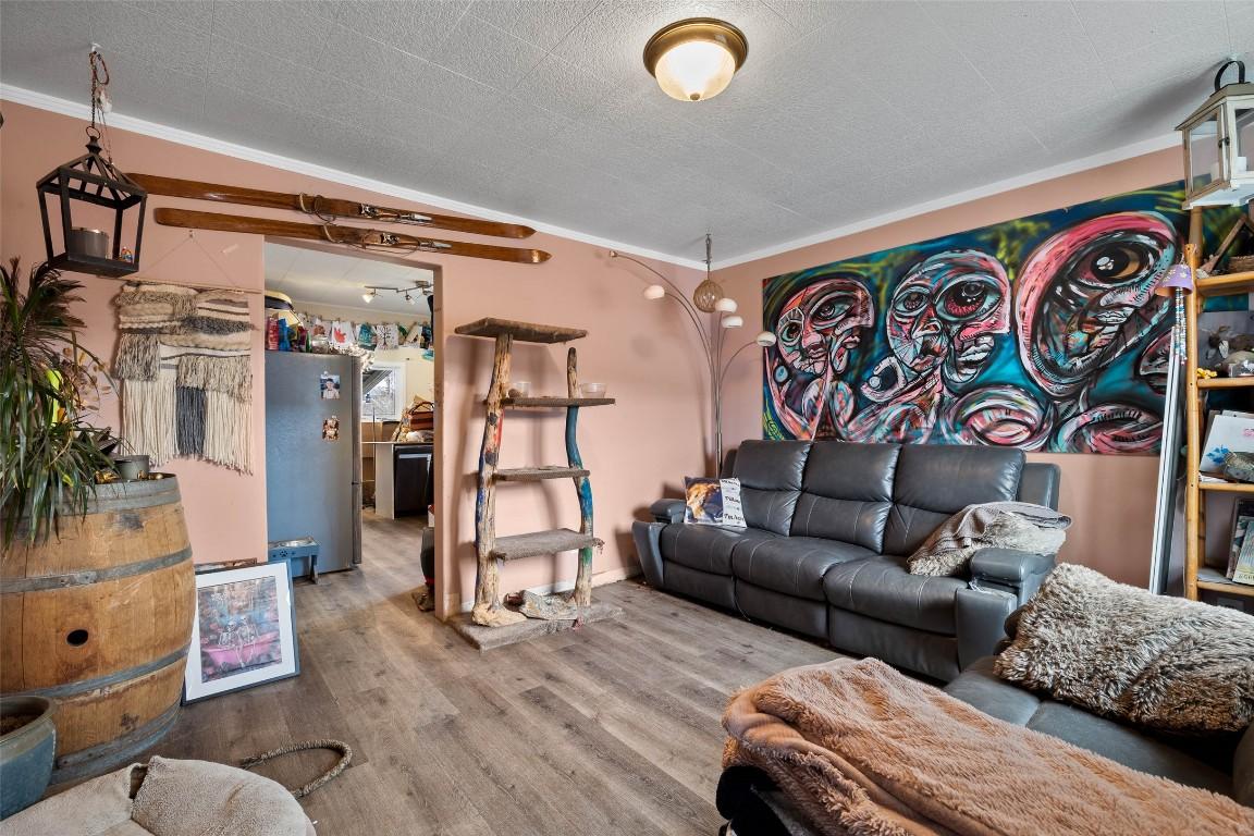 438 Alexander Avenue, Kamloops, BC - Indoor Photo Showing Other Room