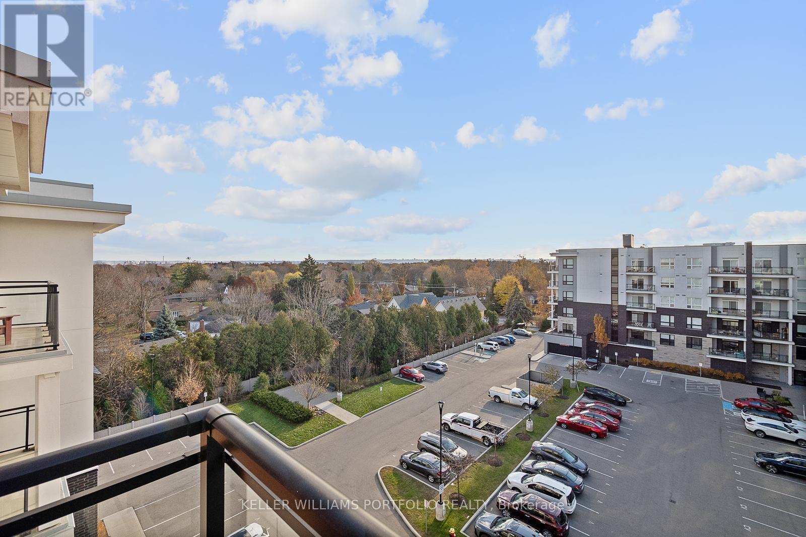 611 - 340 Plains Road E, Burlington, ON - Outdoor With Balcony With View