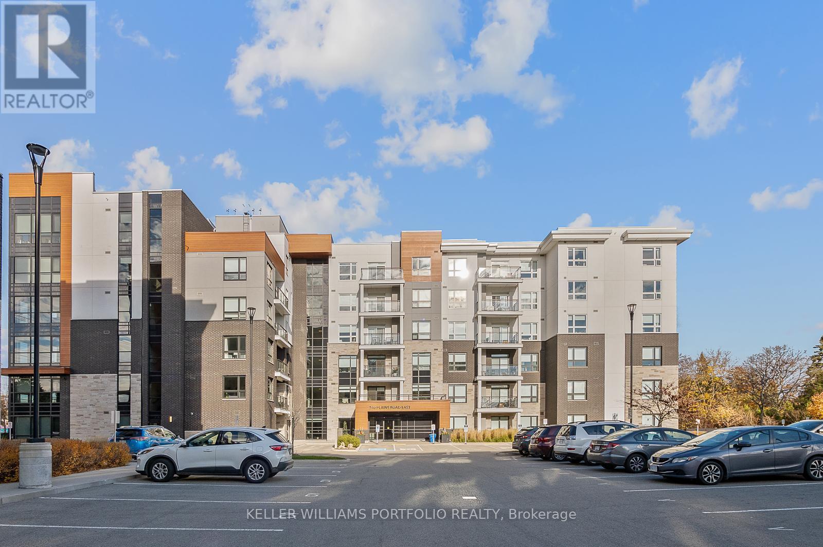 611 - 340 Plains Road E, Burlington, ON - Outdoor With Balcony With Facade