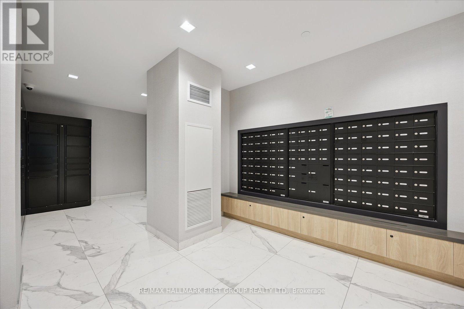 302 - 1010 Dundas Street E, Whitby (Pringle Creek), ON - Indoor Photo Showing Other Room