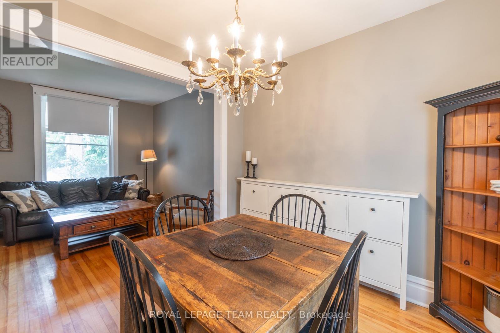 56 Bertrand Street, Ottawa, ON - Indoor Photo Showing Dining Room