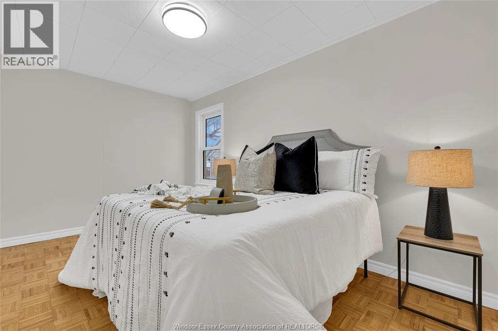 1644 Ford Boulevard, Windsor, ON - Indoor Photo Showing Bedroom