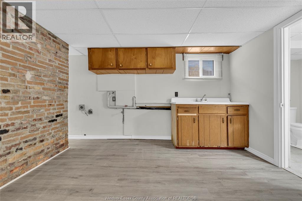 1644 Ford Boulevard, Windsor, ON - Indoor Photo Showing Other Room