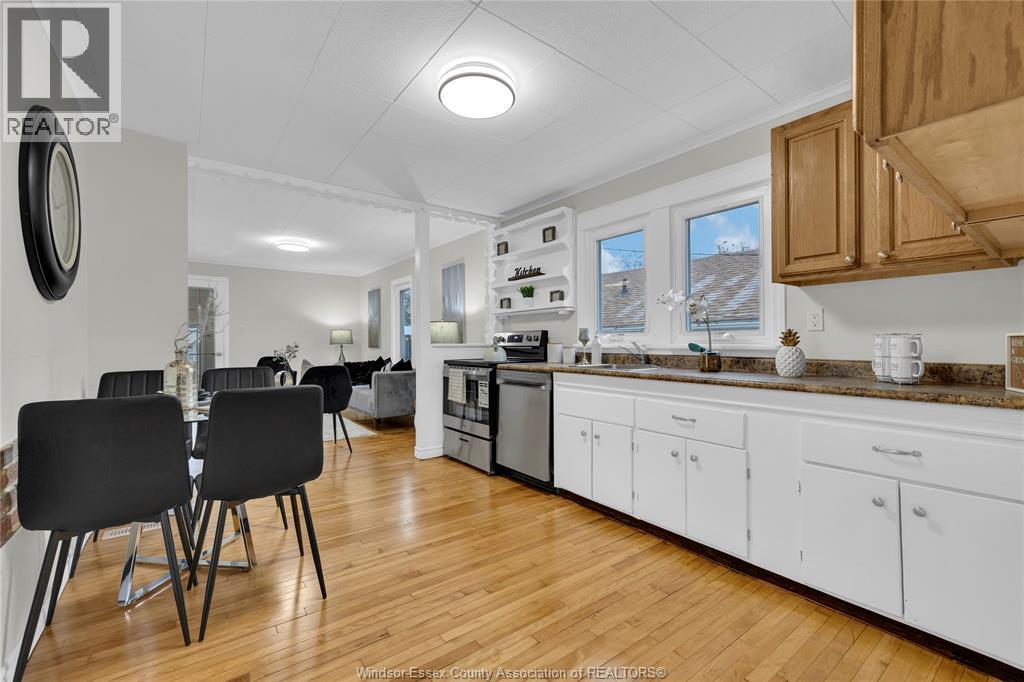 1644 Ford Boulevard, Windsor, ON - Indoor Photo Showing Kitchen