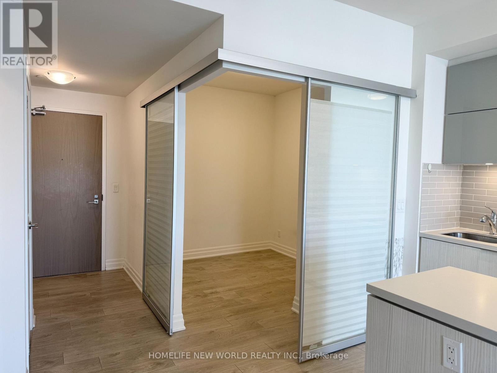 803B - 8 Rouge Valley Drive W, Markham, ON - Indoor Photo Showing Other Room