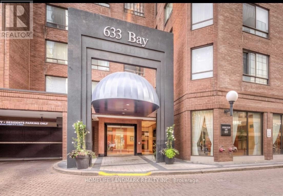 2413 - 633 Bay Street, Toronto, ON - Outdoor