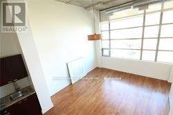 523 - 637 Lake Shore Boulevard W, Toronto, ON - Indoor Photo Showing Other Room