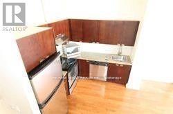523 - 637 Lake Shore Boulevard W, Toronto, ON - Indoor Photo Showing Kitchen