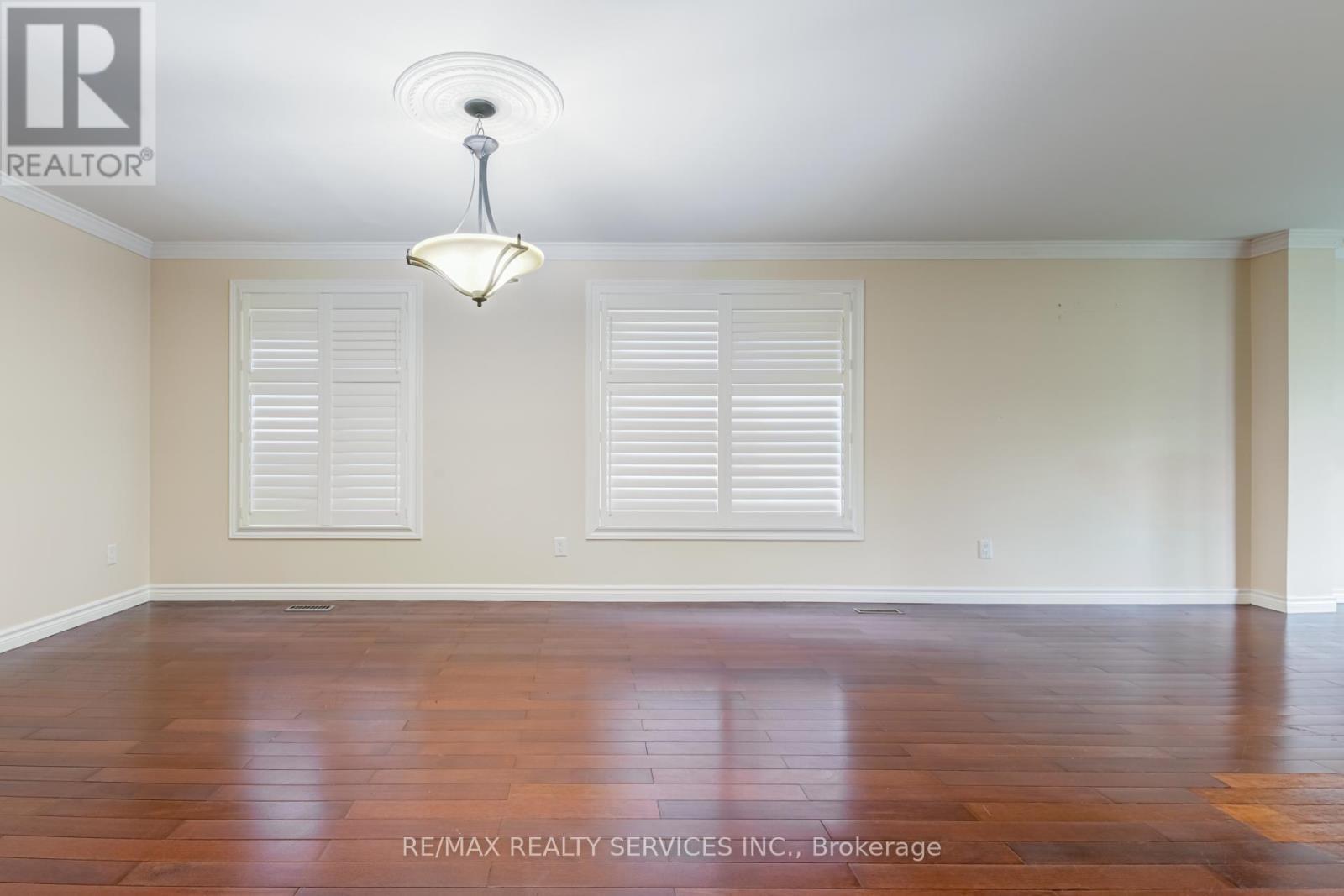 Upper - 4469 Gullfoot Circle, Mississauga, ON - Indoor Photo Showing Other Room