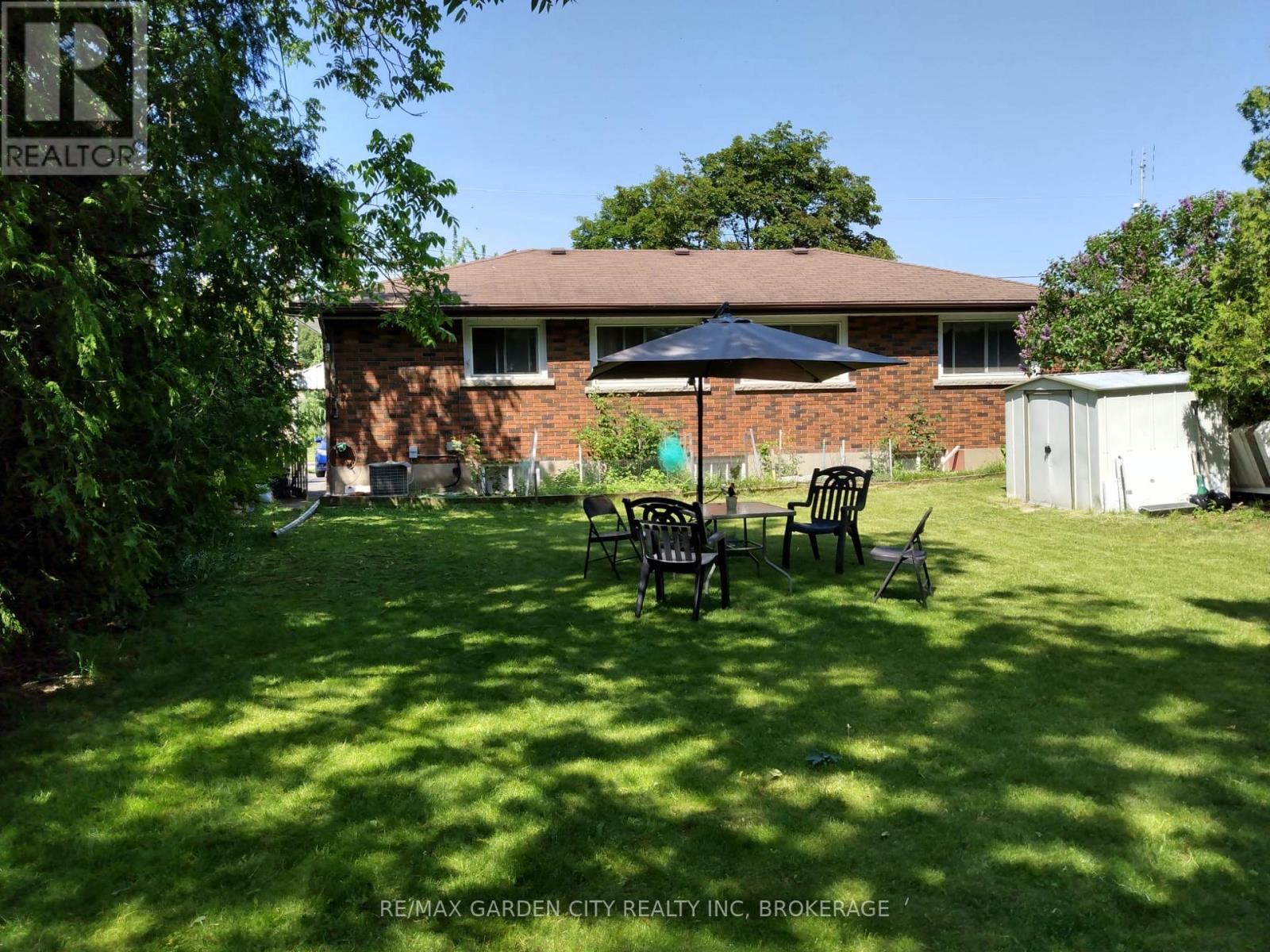 3664 Arlington Avenue, Niagara Falls (Stamford), ON - Outdoor
