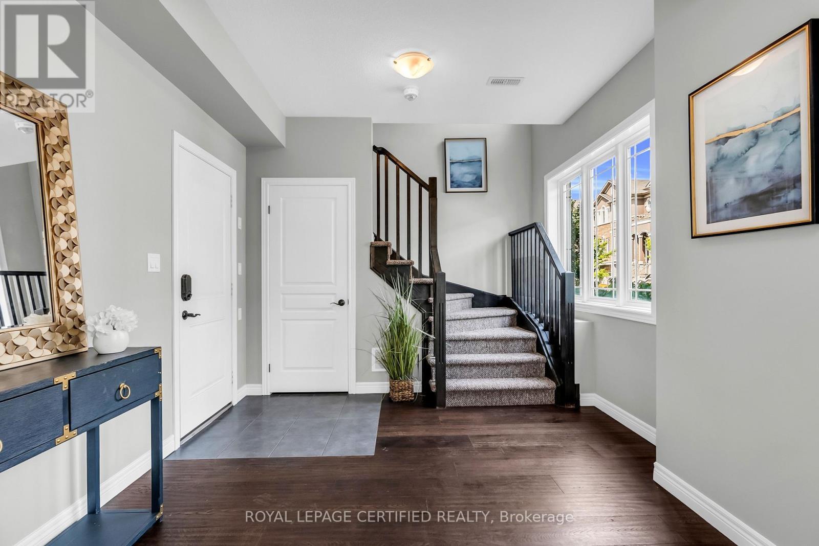 89 Bloom Crescent, Hamilton, ON - Indoor Photo Showing Other Room