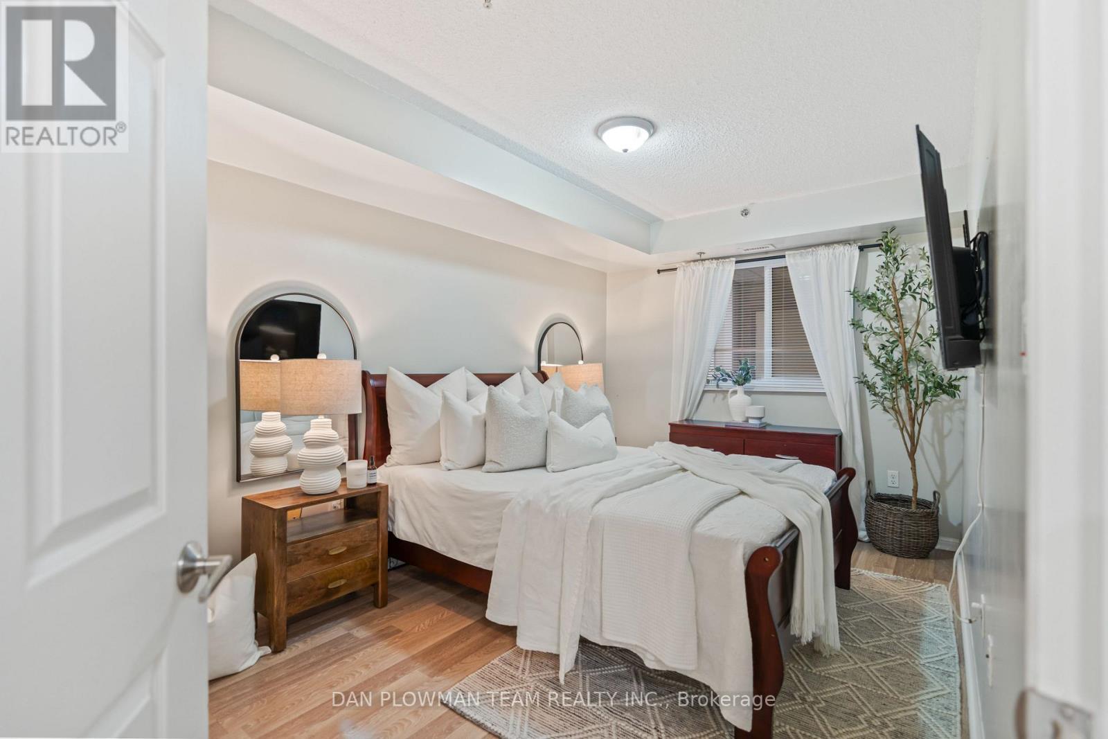 224 - 5235 Finch Avenue E, Toronto, ON - Indoor Photo Showing Bedroom