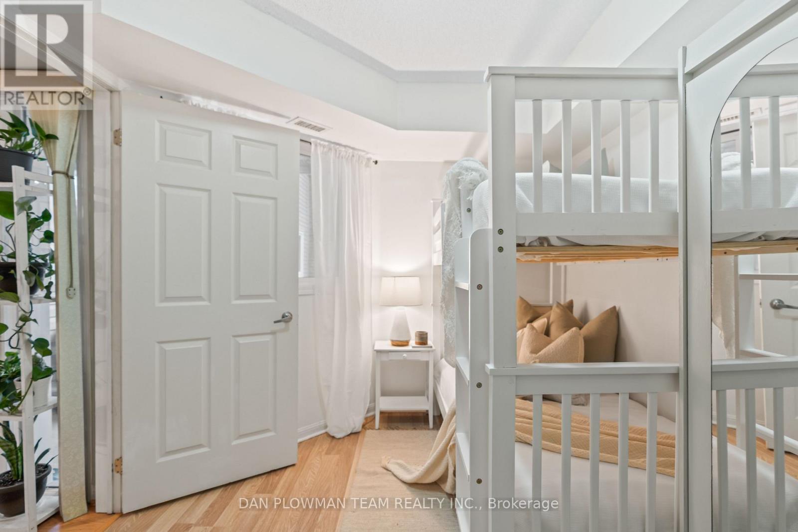 224 - 5235 Finch Avenue E, Toronto, ON - Indoor