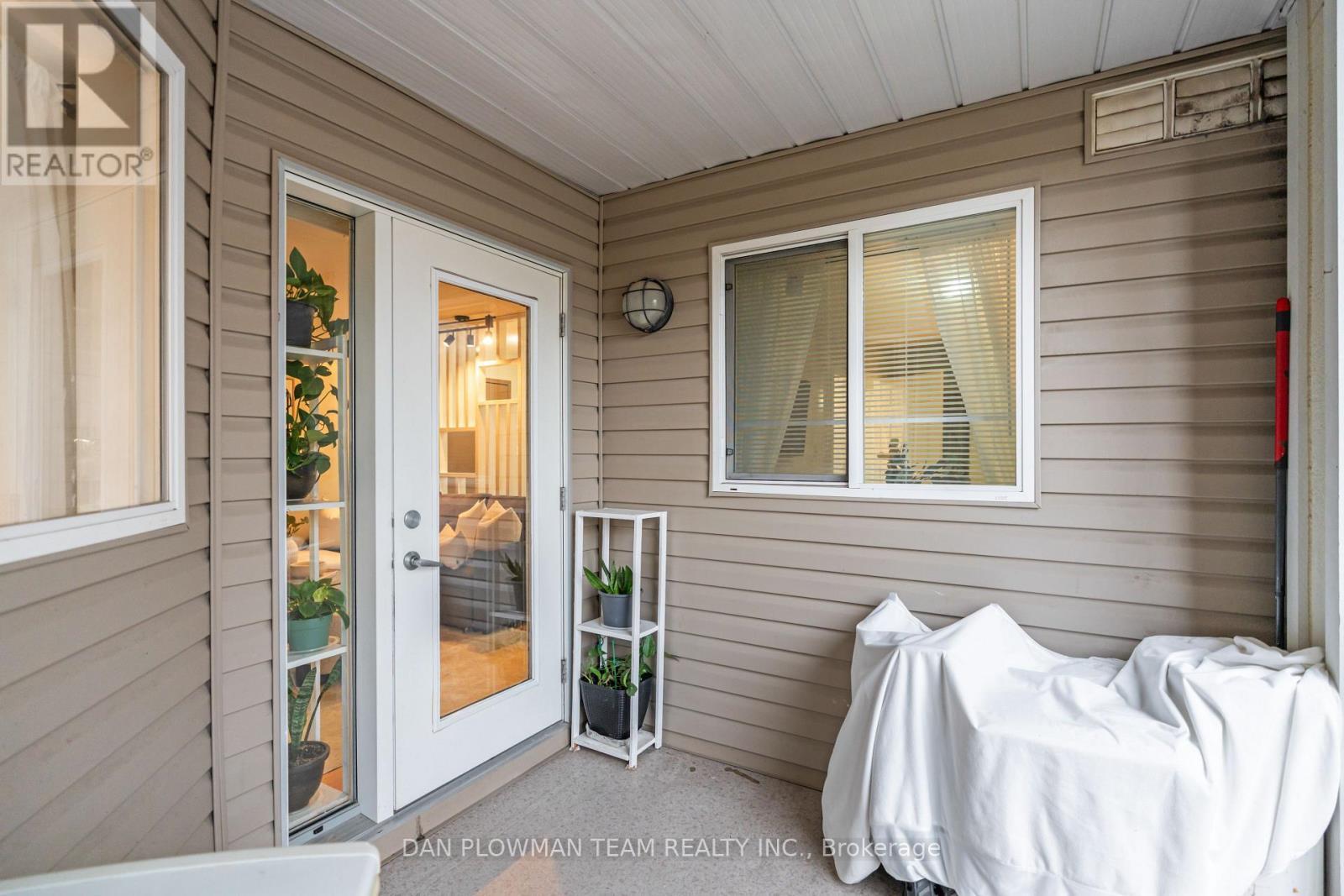 224 - 5235 Finch Avenue E, Toronto, ON - Outdoor With Exterior