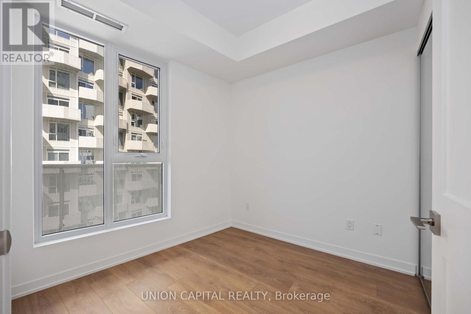 2114 - 10 Abeja Street, Vaughan, ON - Indoor Photo Showing Other Room