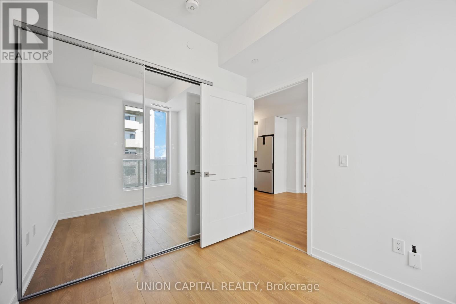 2114 - 10 Abeja Street, Vaughan, ON - Indoor Photo Showing Other Room