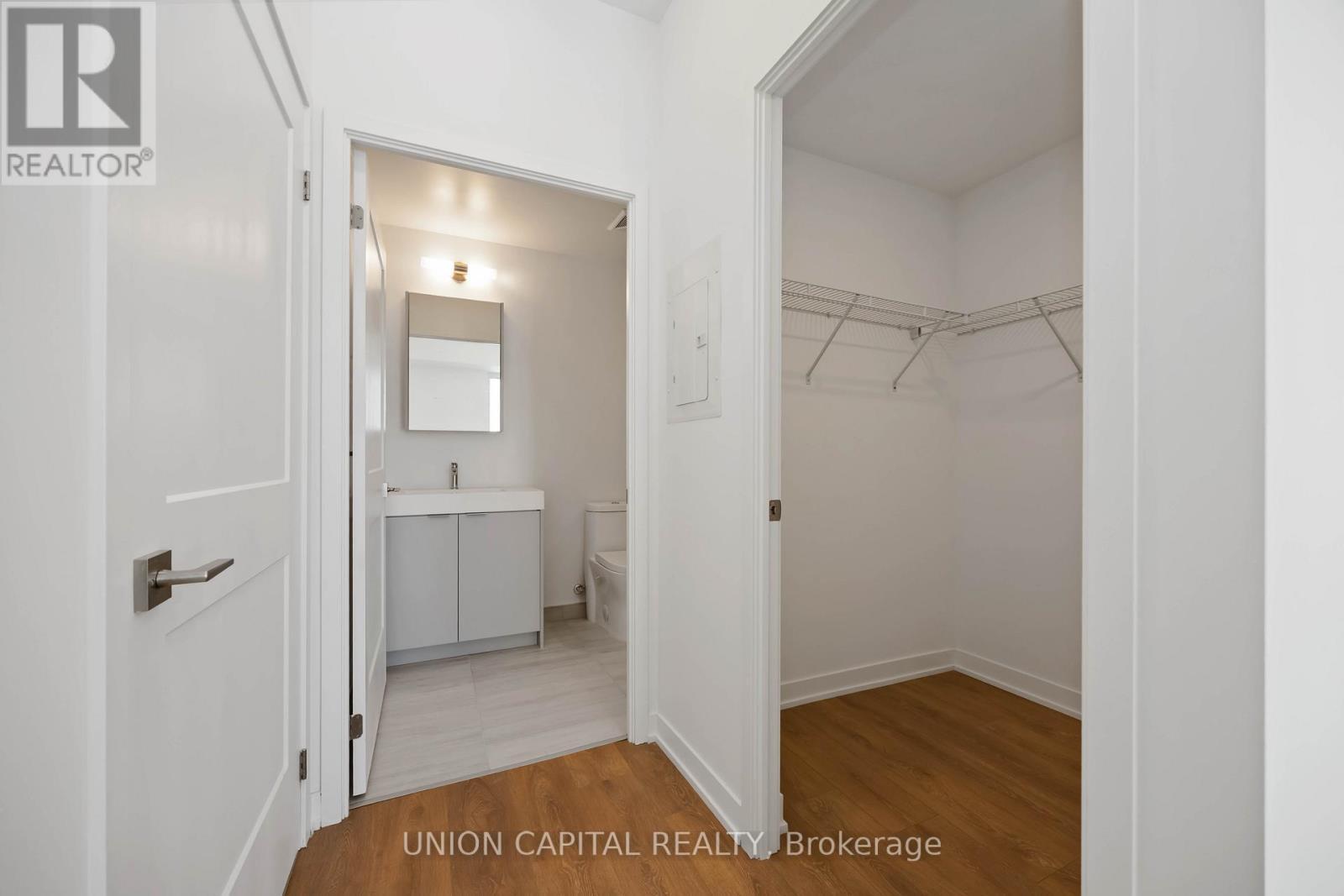 2114 - 10 Abeja Street, Vaughan, ON - Indoor Photo Showing Other Room