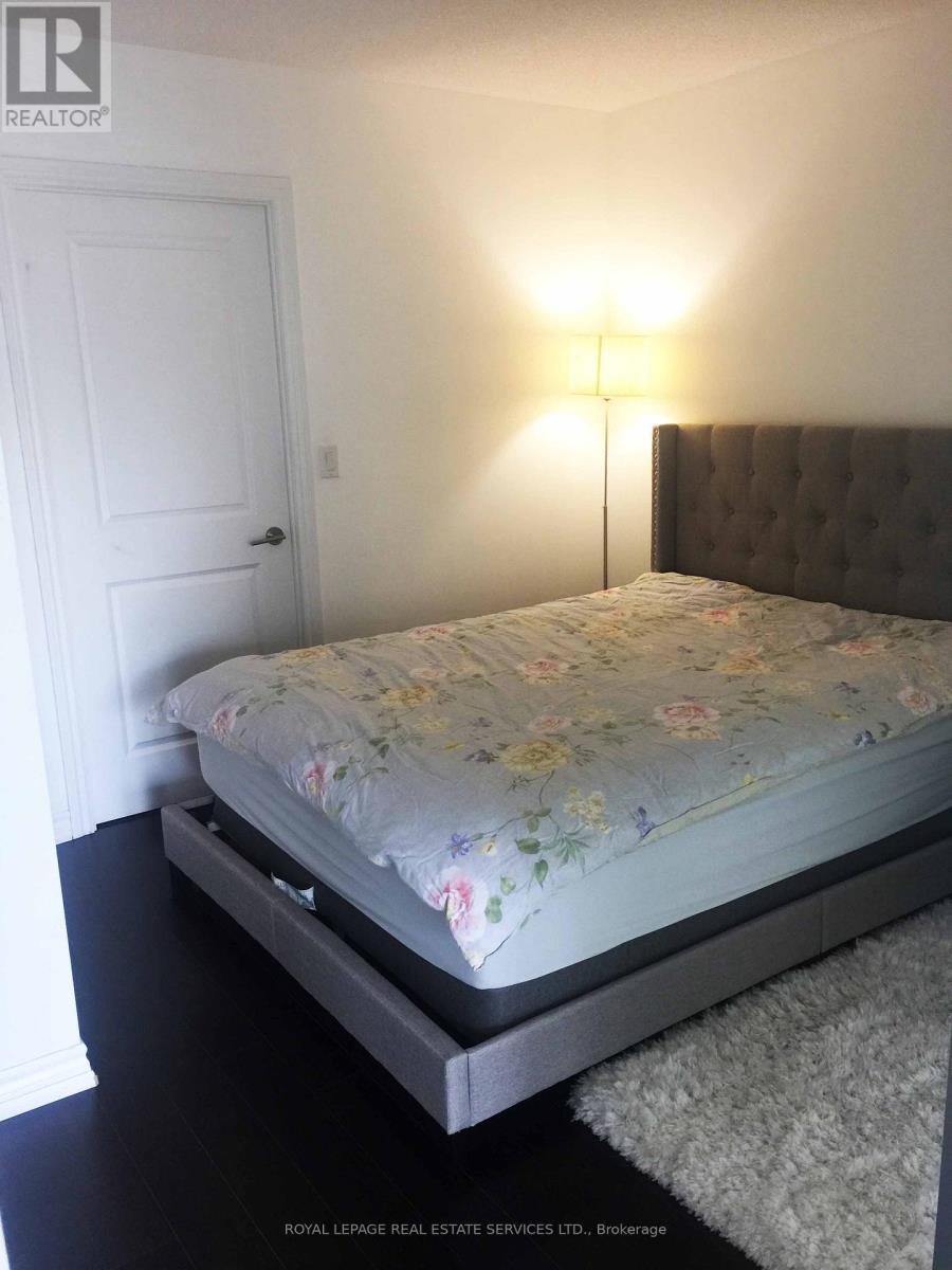 1219 - 386 Yonge Street, Toronto, ON - Indoor Photo Showing Bedroom