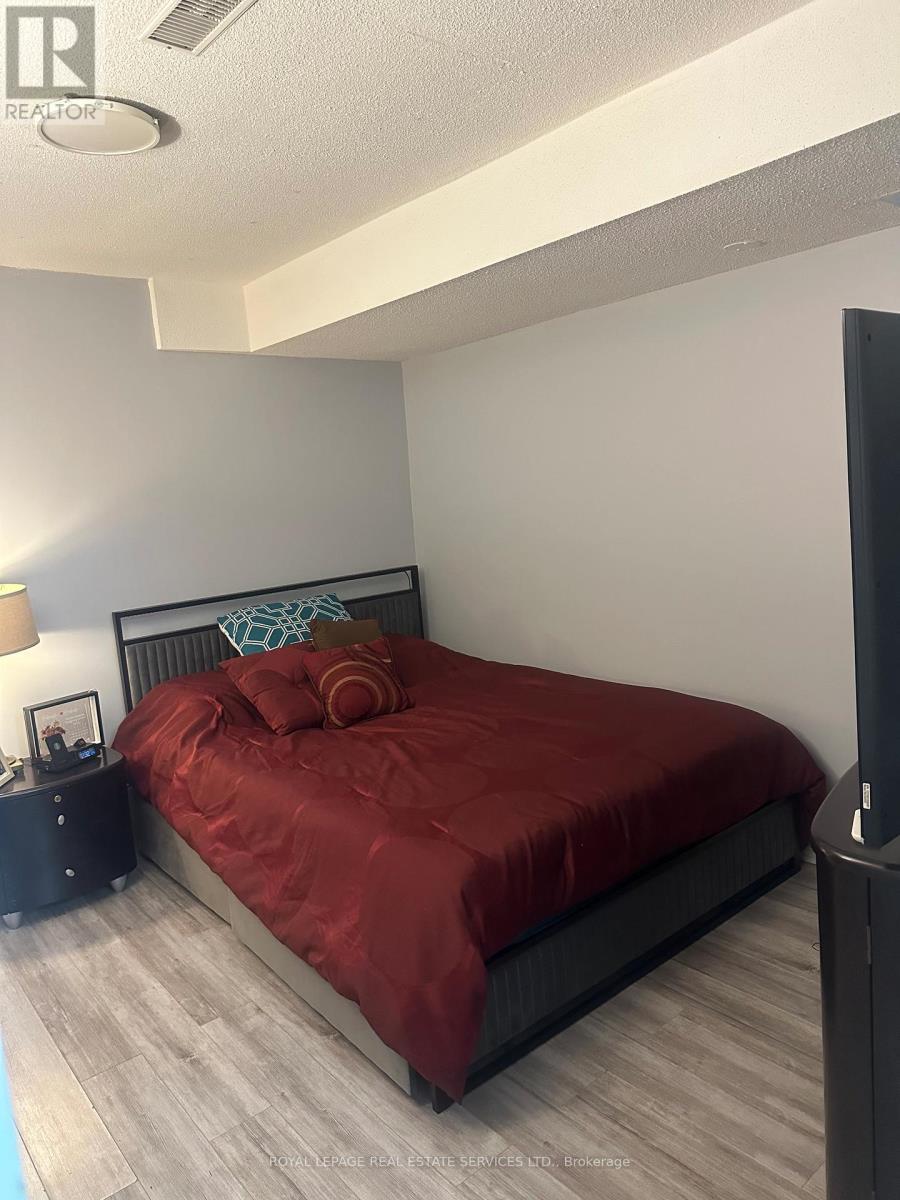 Bsmt - 79 Breton Avenue, Mississauga, ON - Indoor Photo Showing Bedroom