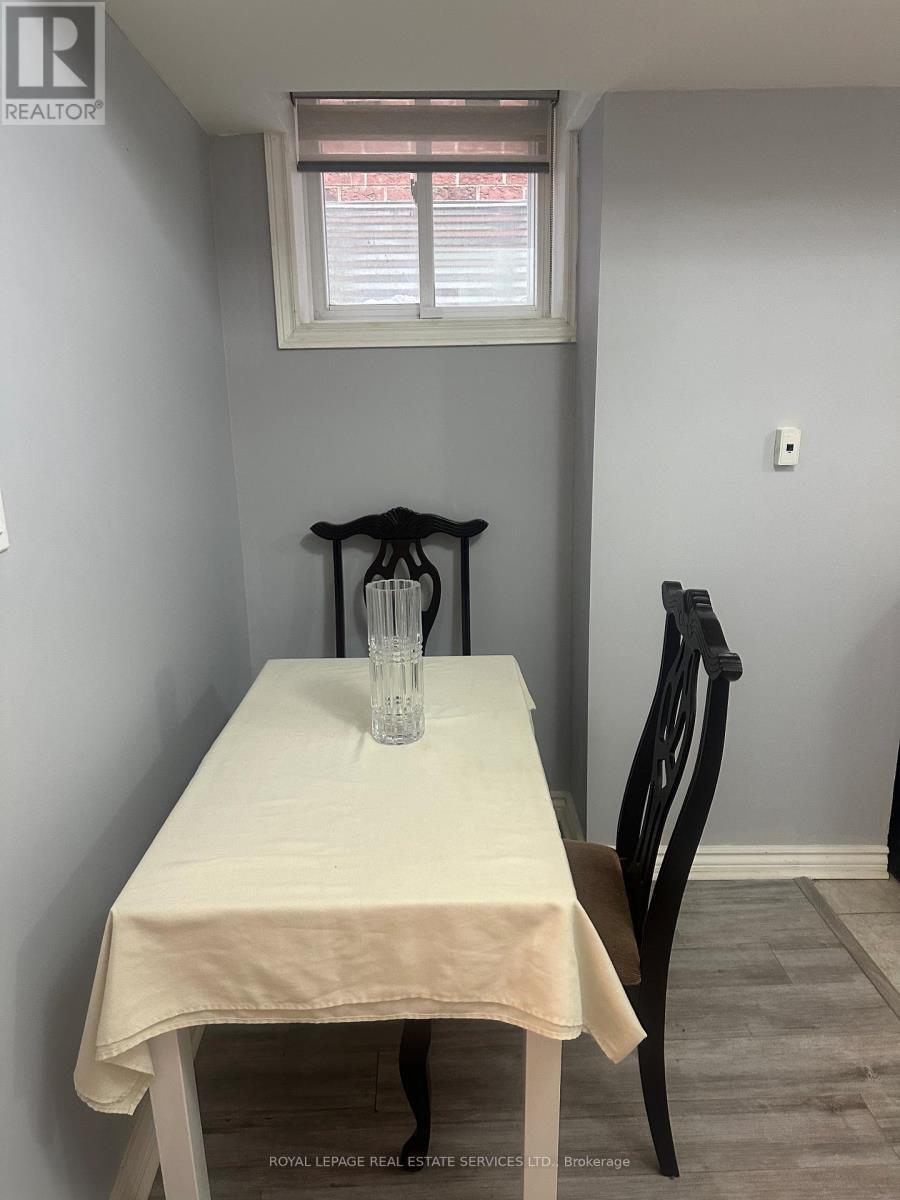 Bsmt - 79 Breton Avenue, Mississauga, ON - Indoor Photo Showing Other Room