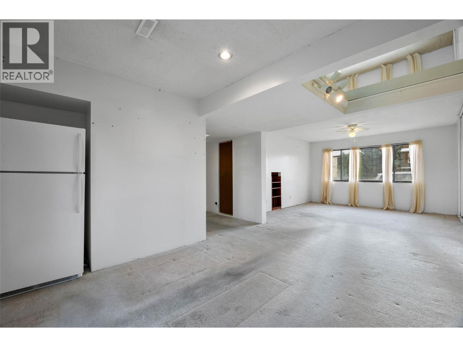 436 Garibaldi Drive, Kamloops, BC - Indoor