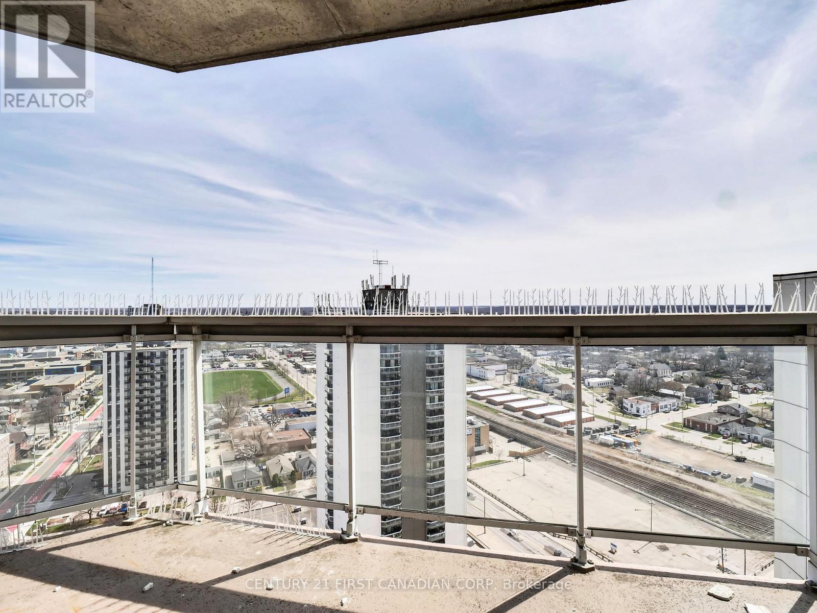 2704 - 363 Colborne Street N, London East (East A), ON - Outdoor With Balcony