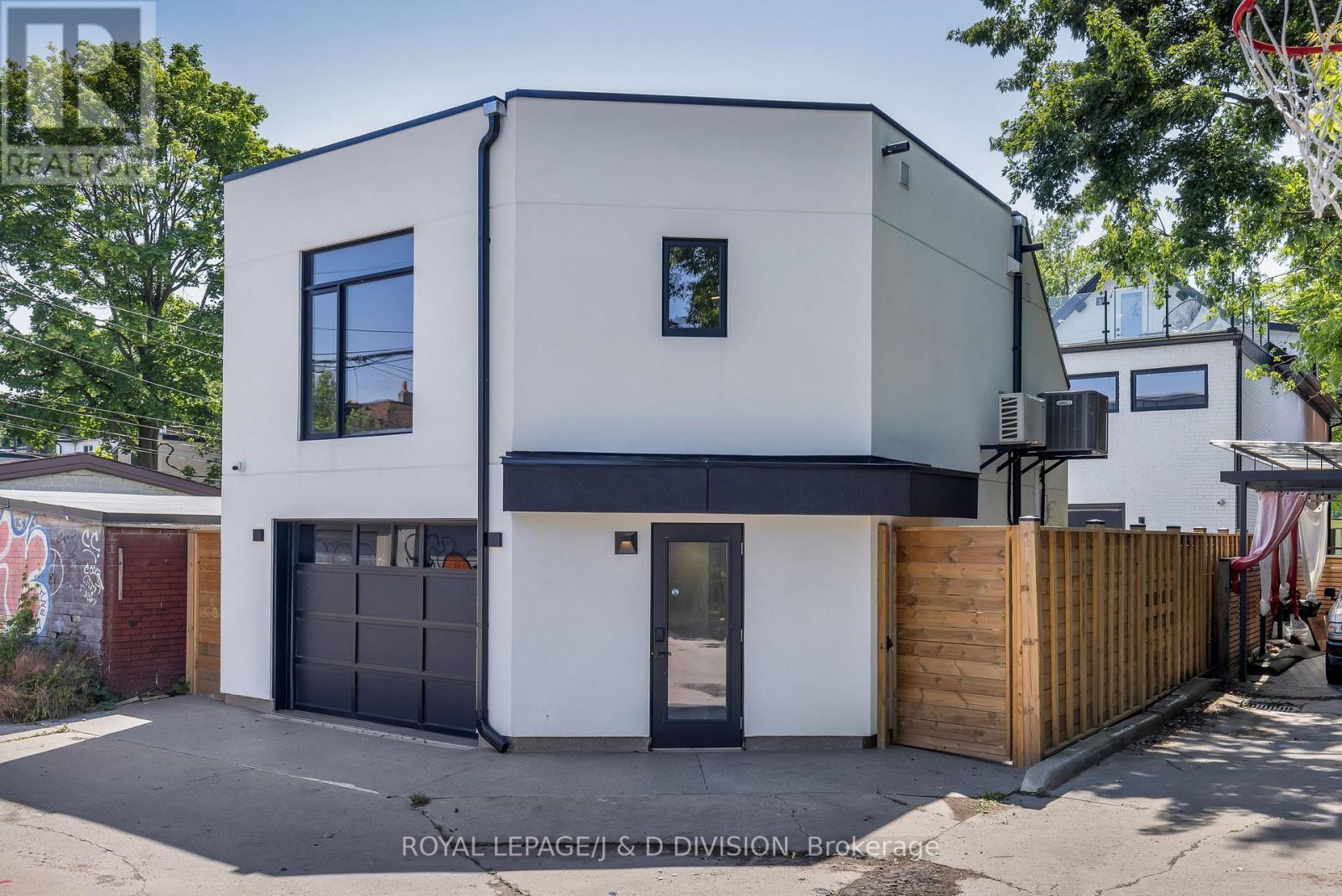 Coach House Main Entrance - A - 189 Concord Avenue, Toronto, ON - Outdoor With Exterior