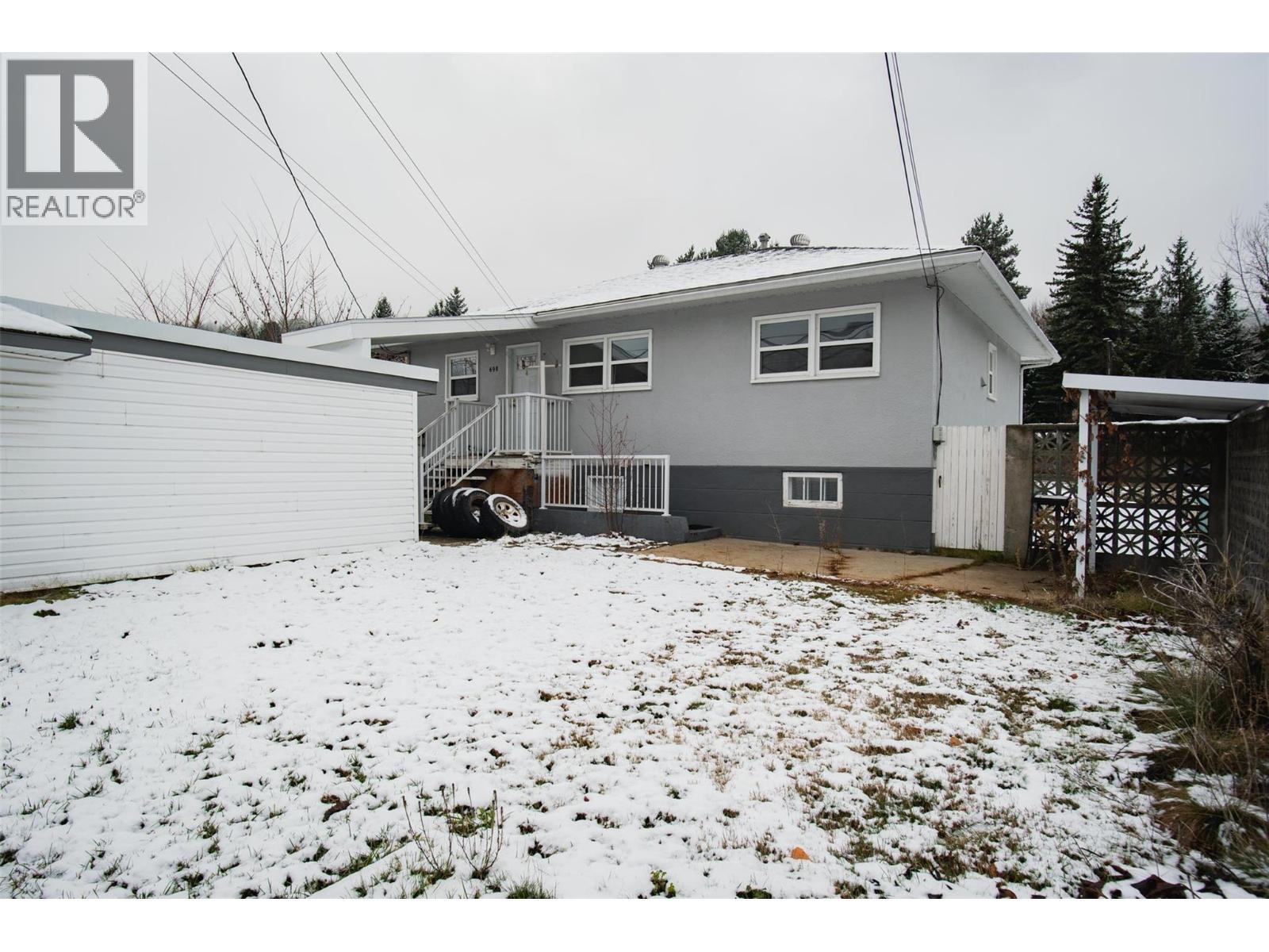 690 Schofield Highway, Warfield, BC - Outdoor