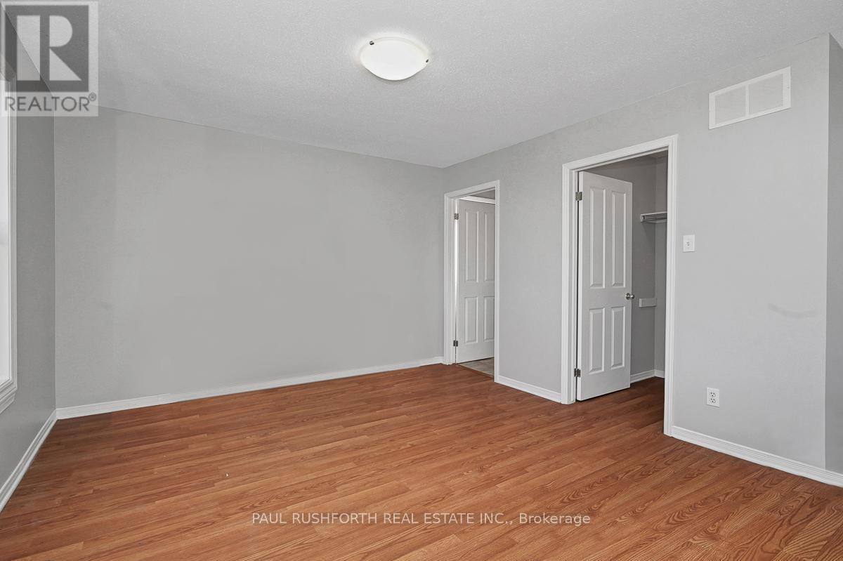 Primary Bedroom - 216 Forward Avenue, Ottawa, ON - Indoor Photo Showing Other Room