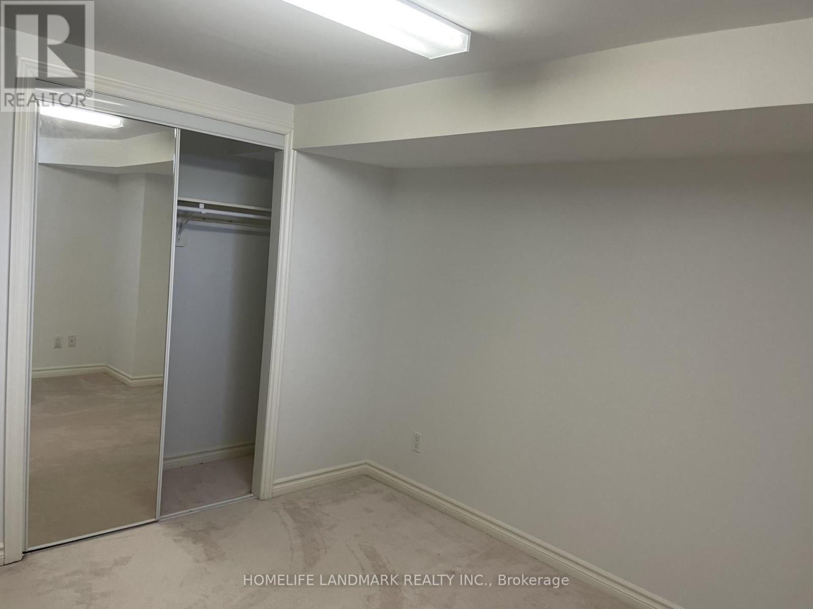 80 Futura Avenue, Richmond Hill, ON - Indoor Photo Showing Other Room