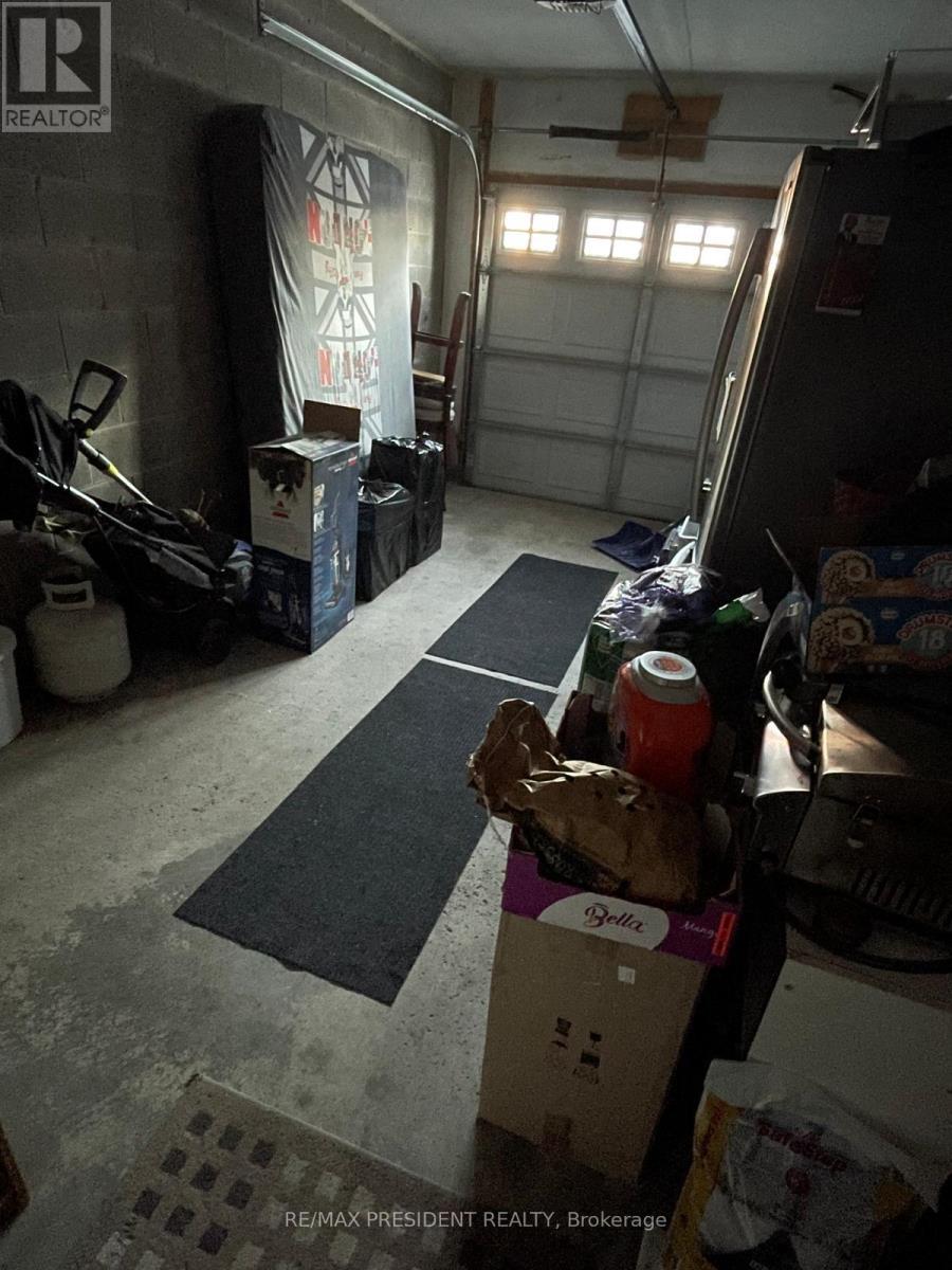107 Rockgarden Trail, Brampton, ON - Indoor Photo Showing Garage