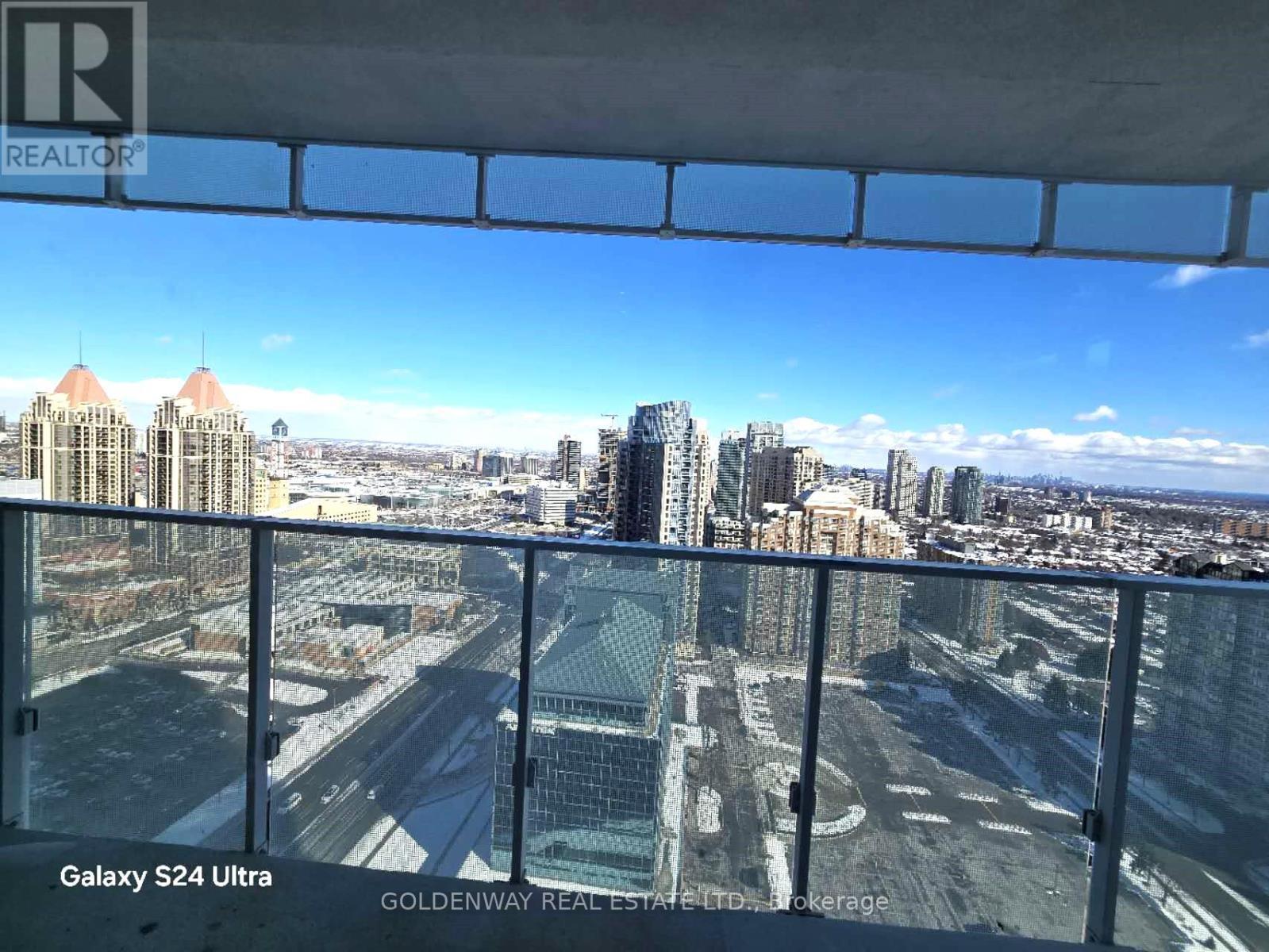 2503 - 3900 Confederation Parkway, Mississauga, ON - Outdoor With View