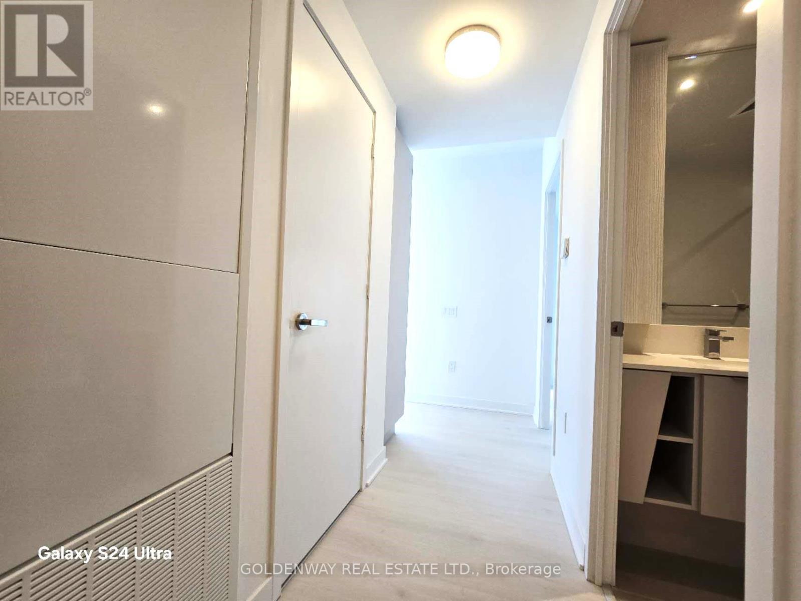 2503 - 3900 Confederation Parkway, Mississauga, ON - Indoor Photo Showing Other Room