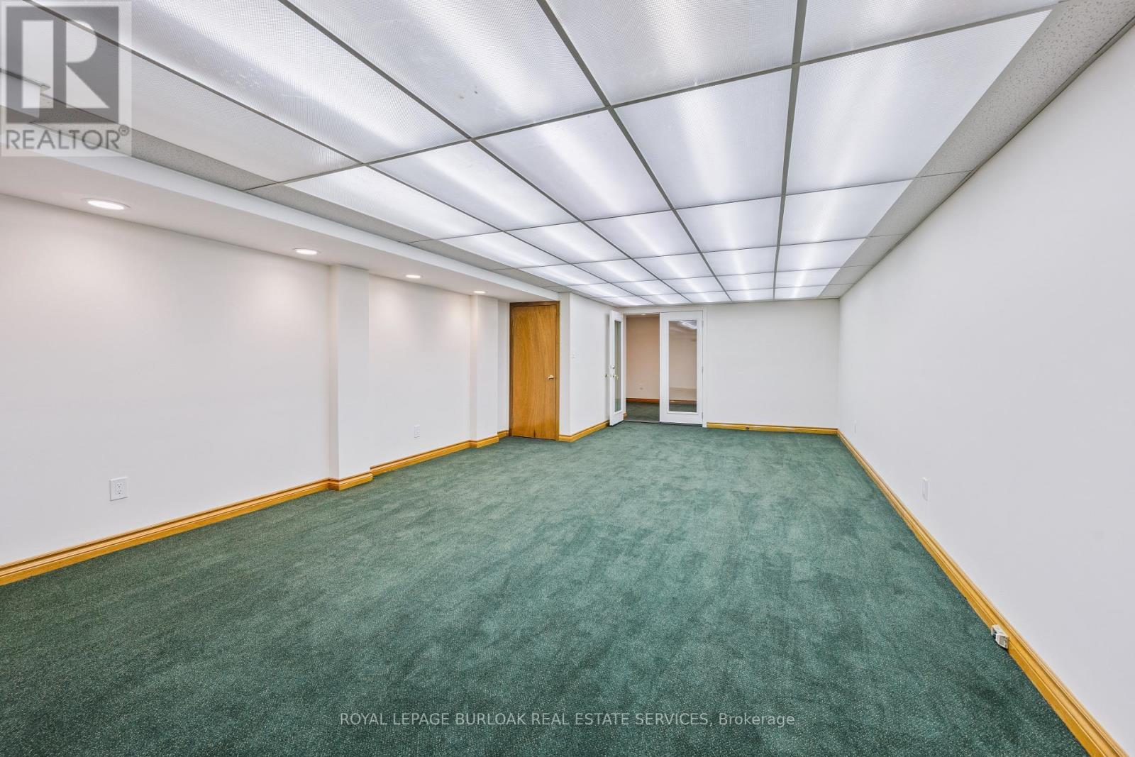 2671 Eglinton Avenue E, Toronto, ON