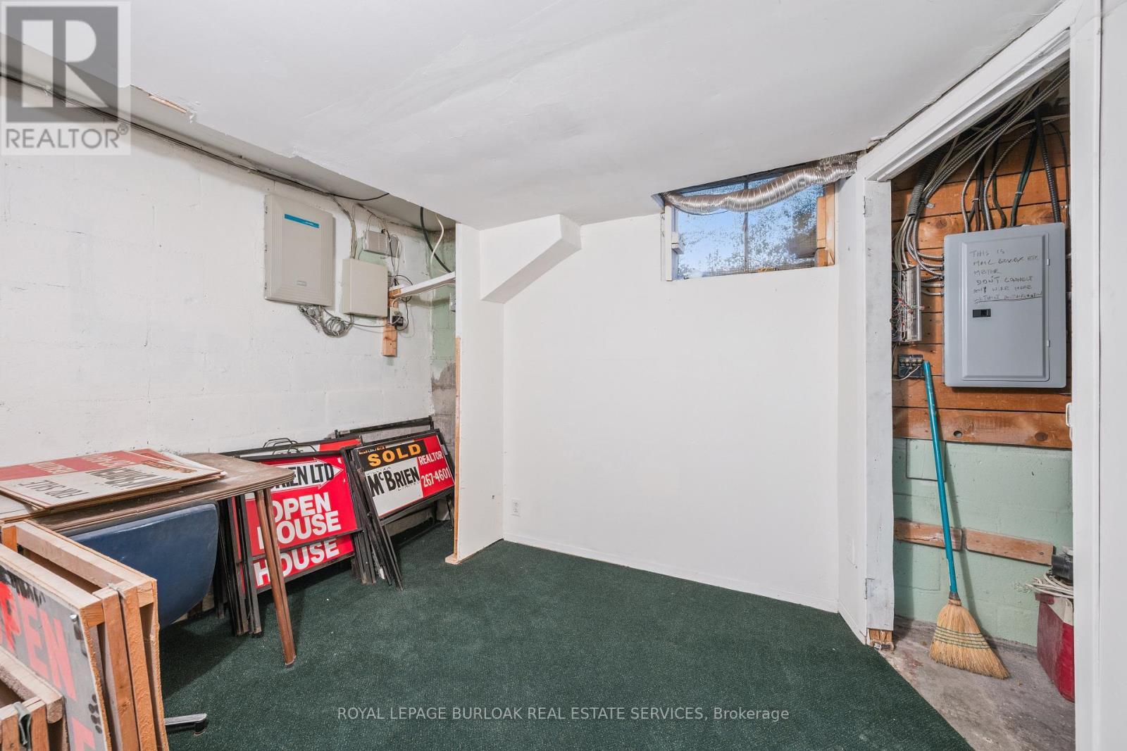 2671 Eglinton Avenue E, Toronto, ON